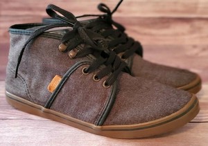 womens gum sole vans