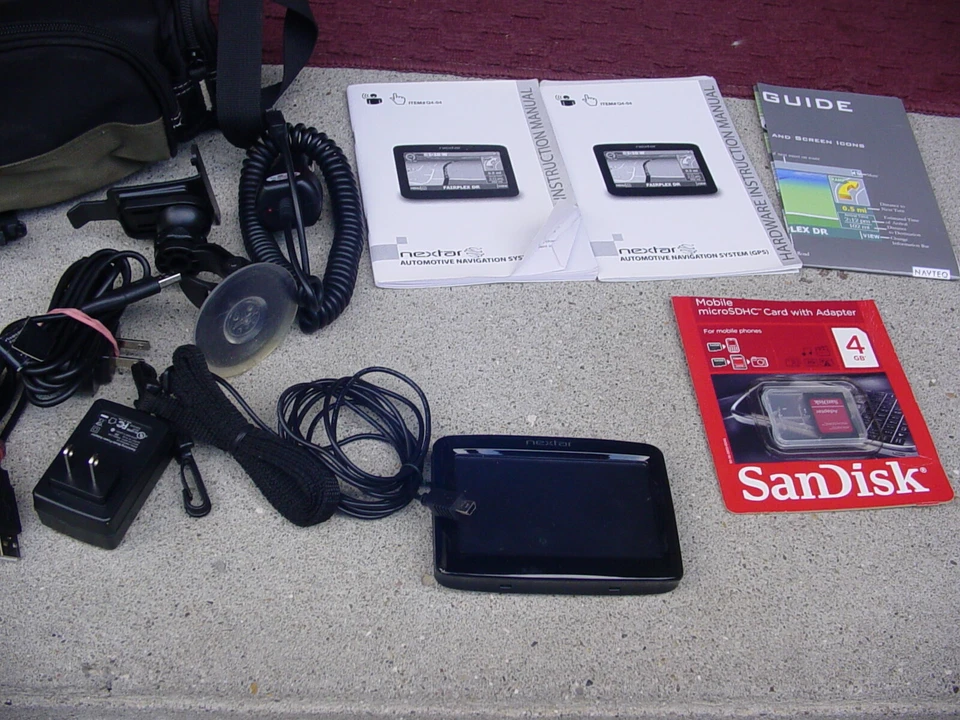 Nextar Q4-04 4.3 Inch Touch Screen Auto GPS Navigation System - Image 2 of 4