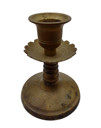 Vintage verziert Blumenmuster Messing Kerzenhalter Kerzenhalter Handarbeit gehämmert Indien 4" - Bild 1 von 5