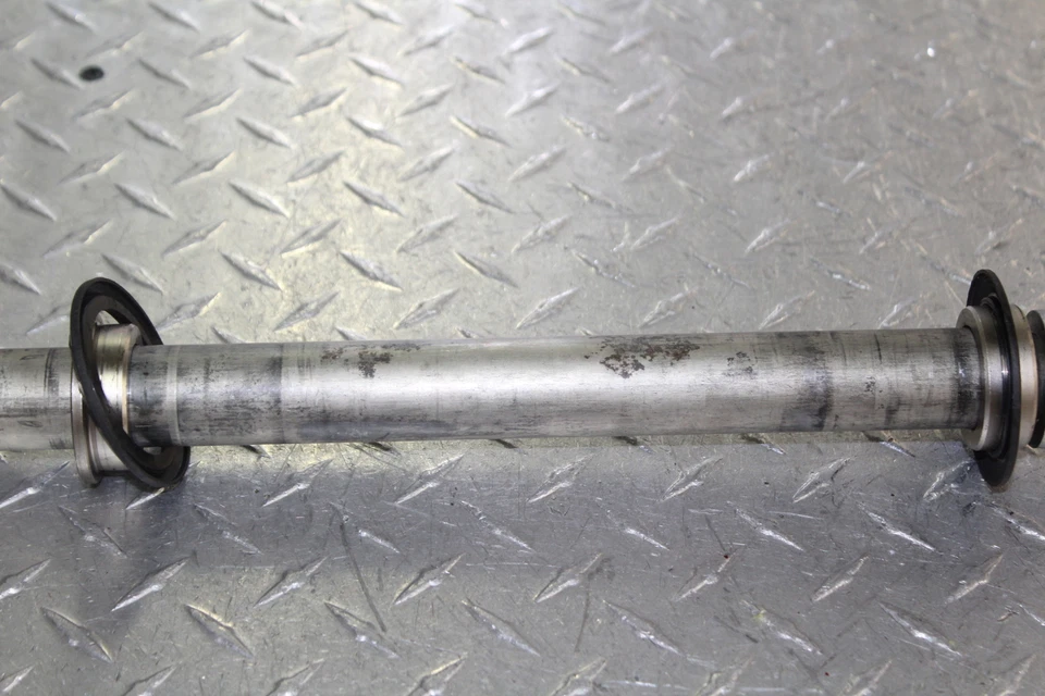 Yamaha YZF R6 2007 eje pivote perno 2C0-25381-10-00 Foto 3 de 4