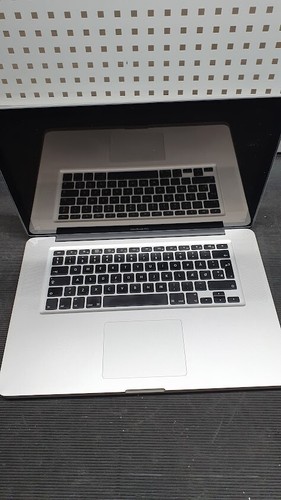 Apple Macbook Pro 5.3 A1286 Intel 2 Duo T9900 Geforce GT 9600M For Parts - Afbeelding 2 van 9