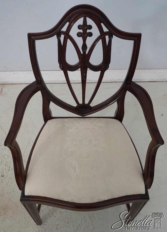 F68349: Sillón estilo federal de caoba Foto 2 de 4