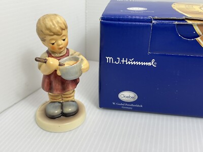 Hummel Figure 2116/B Backe Cake 3 7/8in 1 Choice Pot Condition 1st Issue W Box