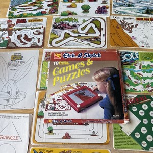 Etch A Sketch - Vintage 1981 - Games & Puzzles Pack/18 Activities/Complete