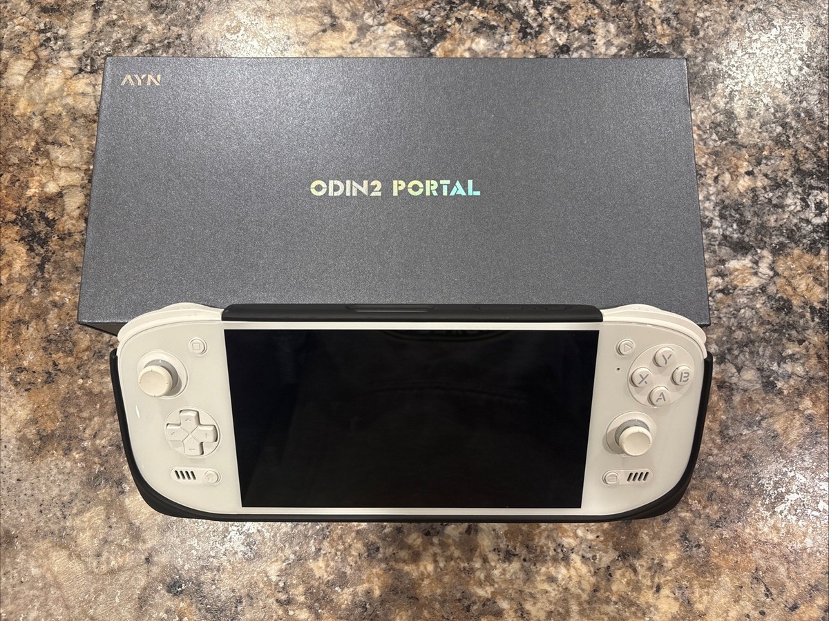 【美品】AYN Odin2 Portal Pro 12GB 512GB ホワイト AYN Odin 2 Portal Pro White Model - 12GB Ram - 512GB Storage