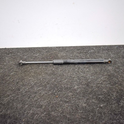 BMW 1 E88 Heckklappen-Kofferraumdeckel Gasdruckfeder rechts 7166758 2012