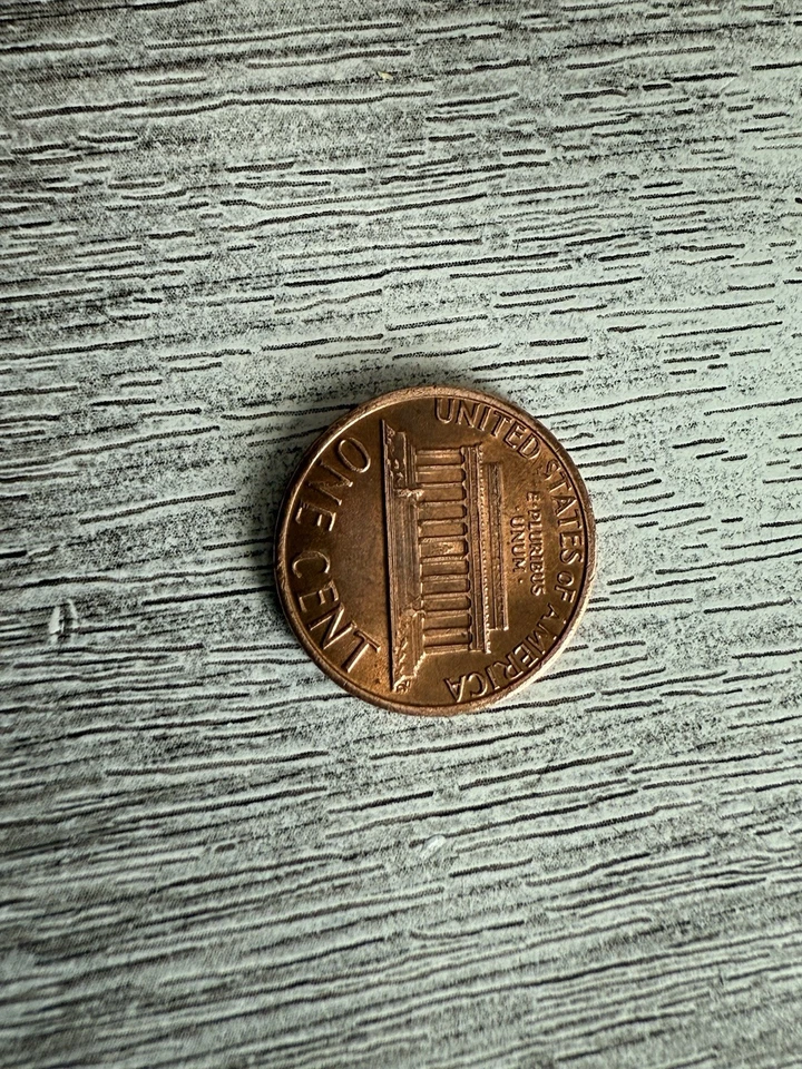 1978 No Mint Mark One Cent Lincoln Coin - Image 4 of 4
