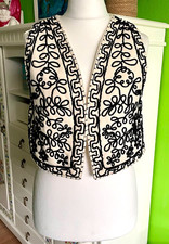 Zara bestickte Weste – Größe L – gefüttert – neuwertig – Boho / Ethno Stil