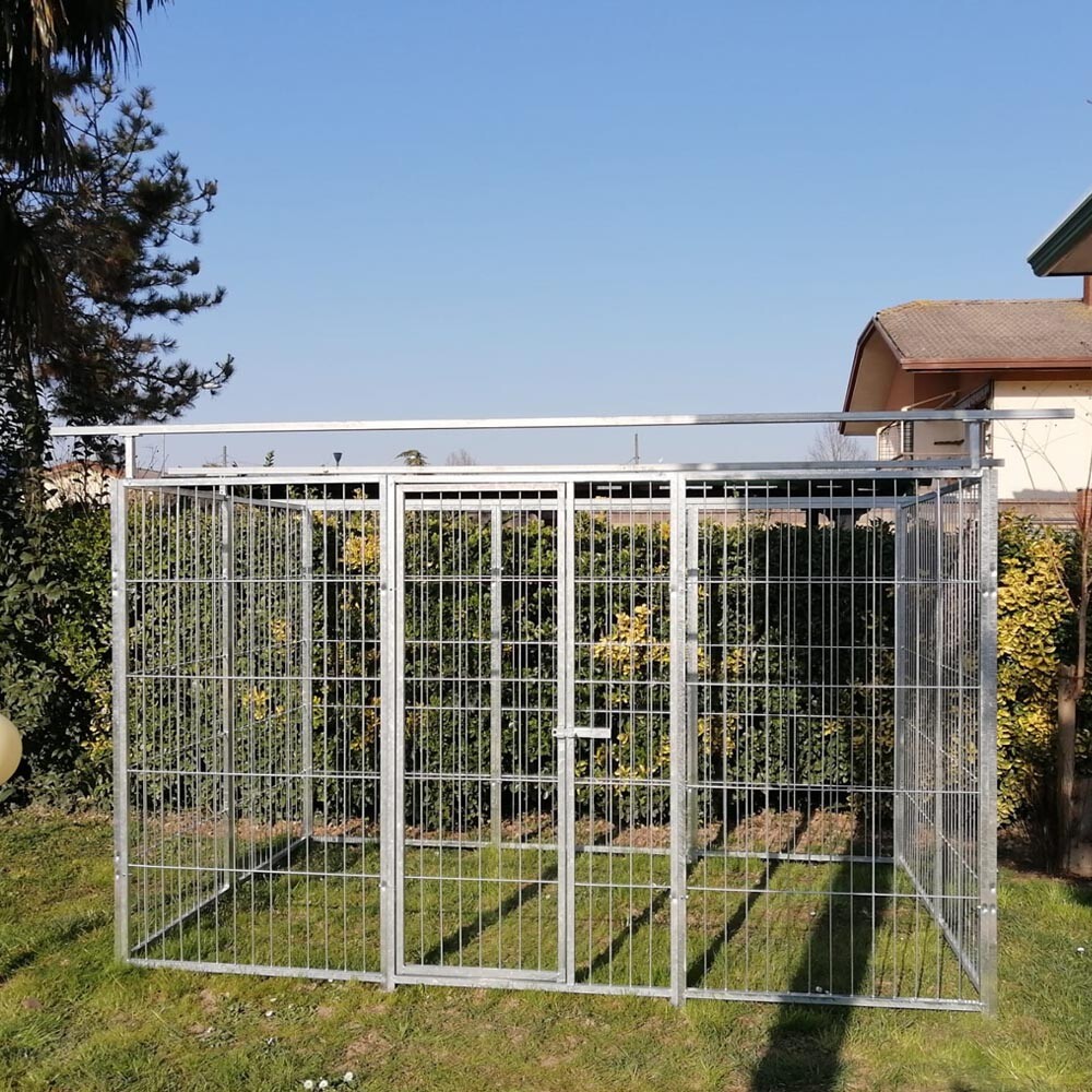 Box per Cani Predisposto alla Copertura Zincato Elettrolitico da 300x300xh180 Cm