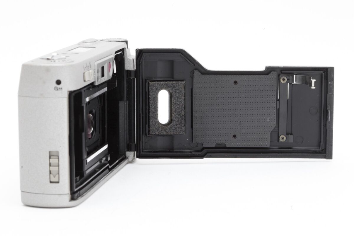Ricoh GR1s (Silver) 35mm Point & Shoot Film Camera with Case Ricoh GR1s (Silver) 35mm Point & Shoot Film Camera with Case