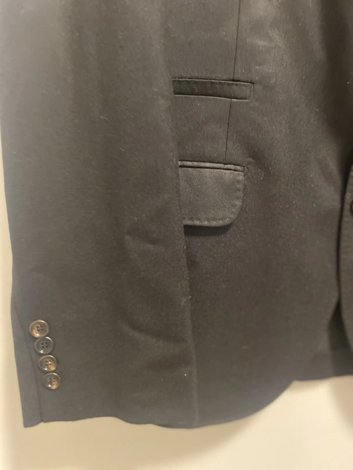 ABRIGO DEPORTIVO BRUNELLO CUCINELLI PARA HOMBRE 44R $2595 Foto 2 de 4