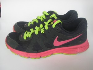 wmns nike revolution 2