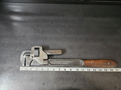 H.D. Smith Perfect Handle 18'' Pipe Wrench Large Hard Size To Find. Great Shape!