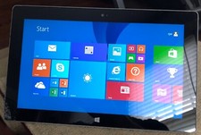  BROKEN Microsoft Surface 2 1572 Silver 32GB and 8gb 10.8  Good Used Glass