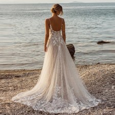 Trendy Wedding Dress For Bride Sweetheart Spaghetti Straps Buttons RobeDe Mariée