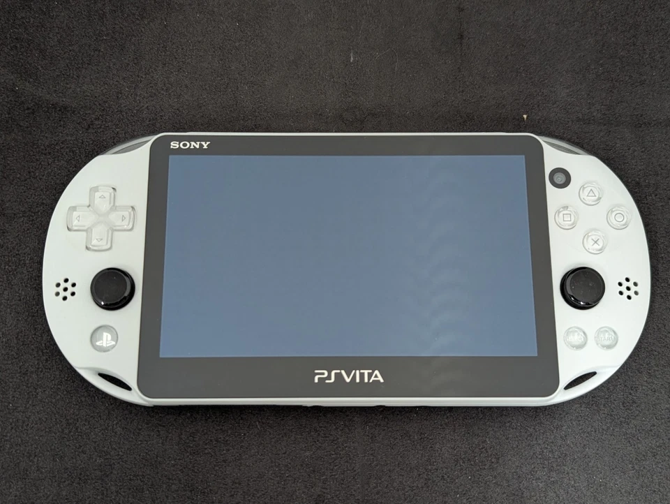 B848 Sony PS Vita PCH-2000 console White Handheld system w/memory adapter - Image 3 of 4