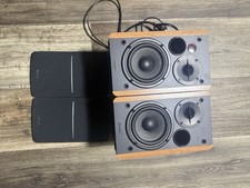 Edifier R1280T Powered Bookshelf Speakers Combining a Retro Look - Black