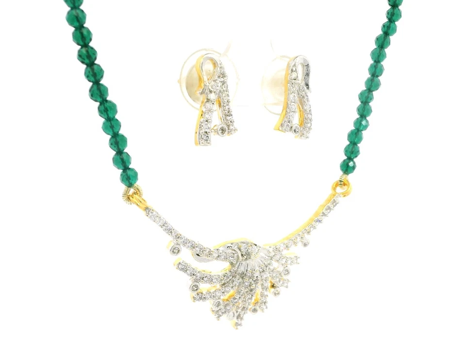 Emerald Faceted Bead With Tanmaniya Pendant & Earring Set FN-1110 - Imagem 2 de 3