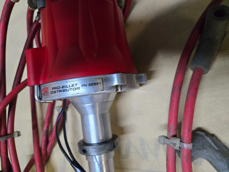 MSD 85551 Chevy Distributor Pro-Billet con cables - Usado Foto 2 de 4