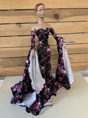 Black Rose Medieval  Gown For Your Tyler Ellowyne Wilde Tonner Doll 16  Outfit