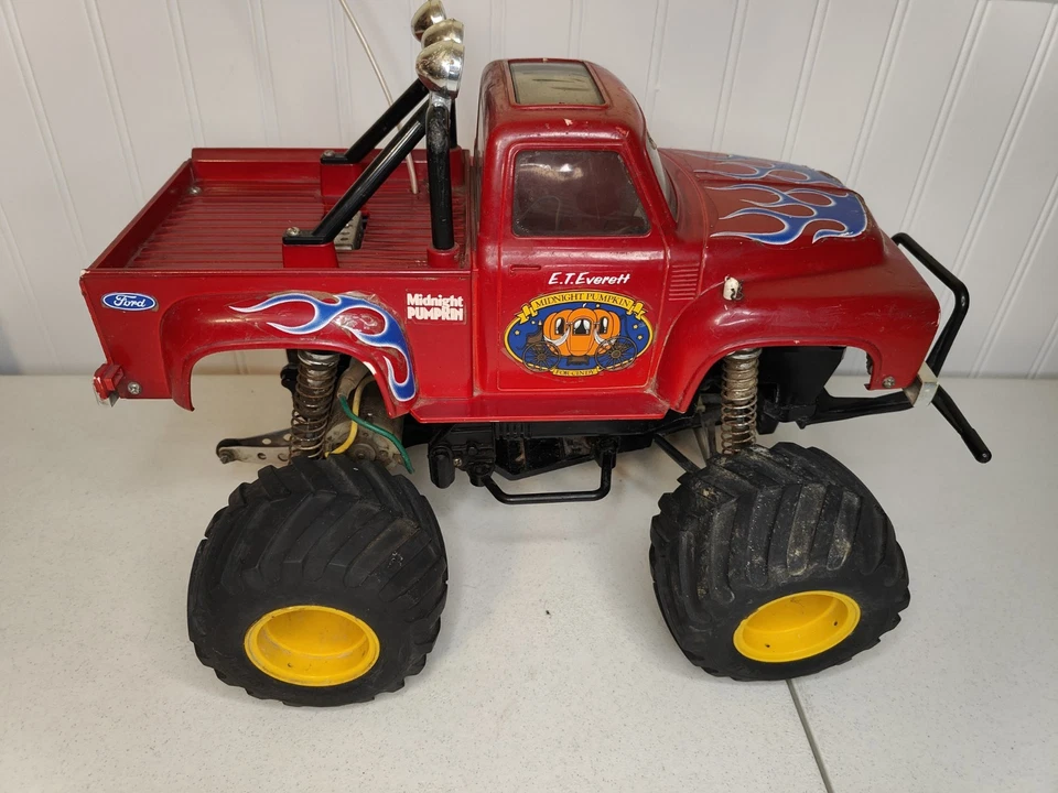 1987 Tamiya 58070 Midnight Pumpkin RC Remote Control Monster Truck Red UNTESTED - Image 3 of 4