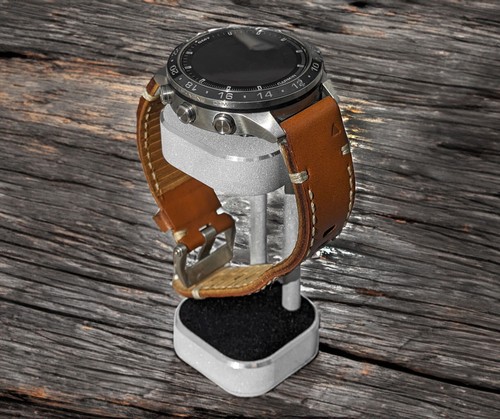 Aluminum Garmin MARQ 2 Smartwatch Charging Stand - 第 1/5 張圖片