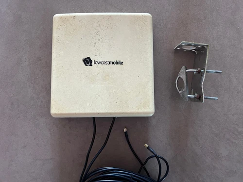 Antenne LowcostMobile 4G LTE 5G MIMO Directionnelle 2x10m