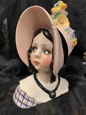 Ceramica Essevi bimba con cappello a fiori Essevi  Sandro Vacchetti