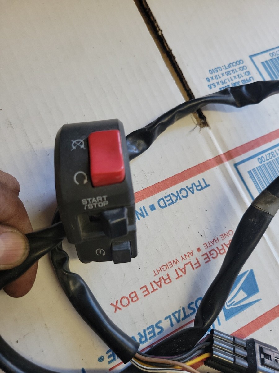 09 12 Kawasaki Ninja ZX6R Zx6 Right Control Start Stop