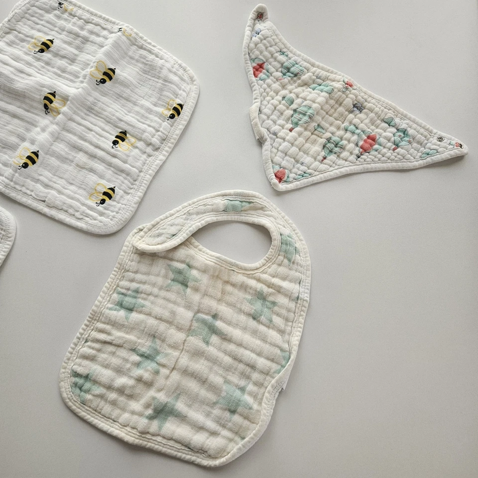 Lote de 4 piezas de paños para eructos de muselina Aden + Anais baberos de algodón Foto 2 de 4