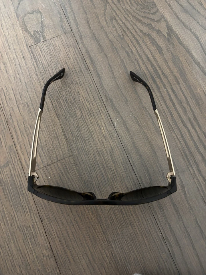 Óculos de Sol Aviador Masculino Tom Ford Paul - Armações Pretas com Lentes Cinza - Imagem 4 de 4