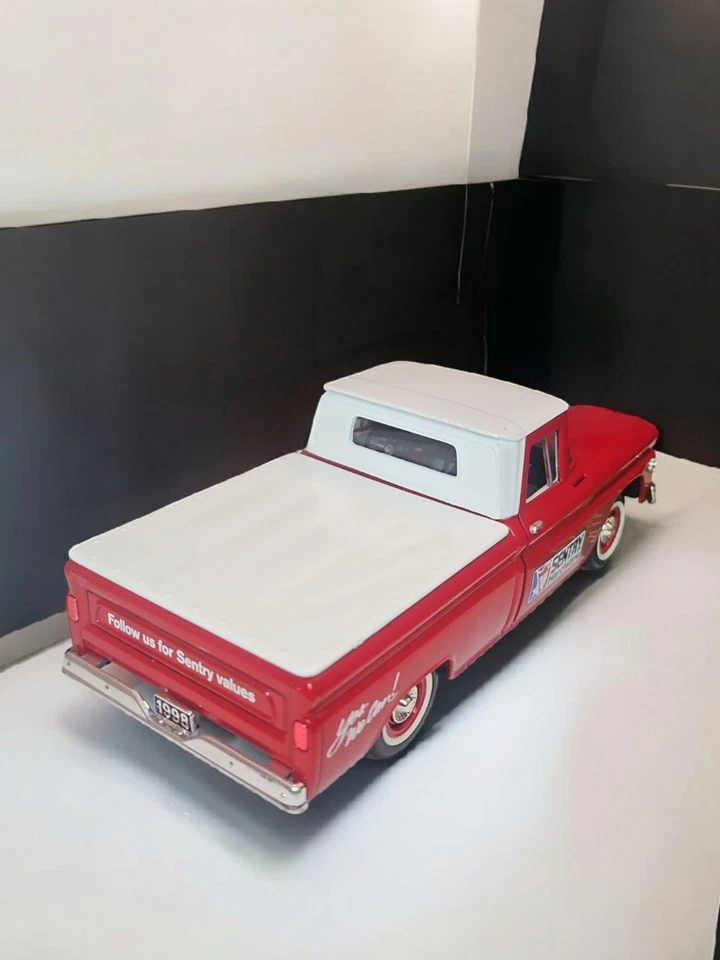 🔥1960 GMC 1/2 Ton Model 1001 Pickup Sentry Hardware Bank 1:25 DieCast With Box  - Image 4 of 4