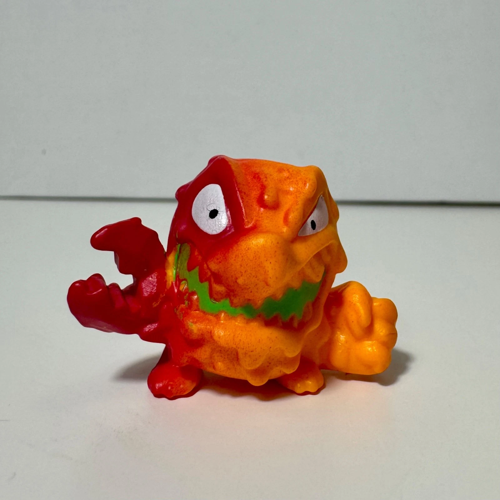 Atomic- Great Fright Shark (common)