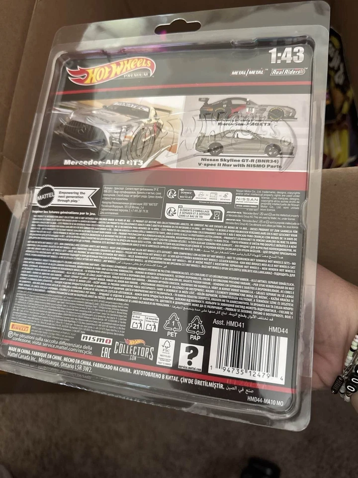 Hot Wheels Premium Mercedes-AMG GT3 Escala 1:43 Metal Real Riders HMD41 Foto 3 de 3