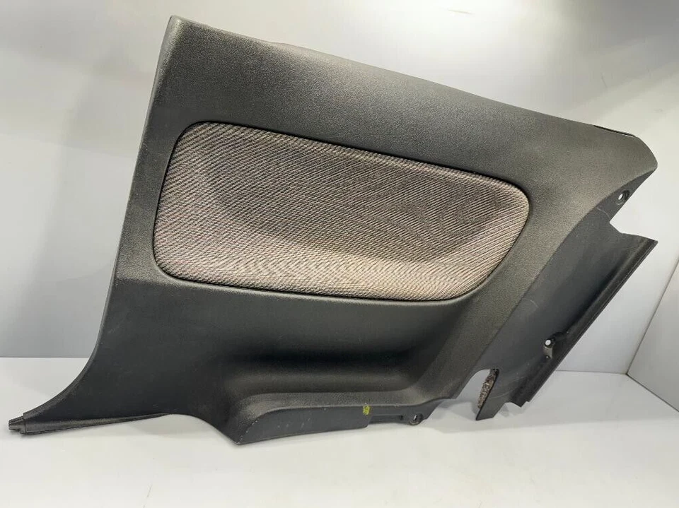 MAZDA MX-6 1993-1995 panel de moldura de cuarto inferior trasero derecho fabricante original pieza usada Foto 2 de 4