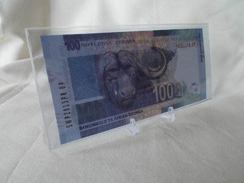 Chappie - South African 100 and 200 Rand Prop Set - Bild 7 von 9