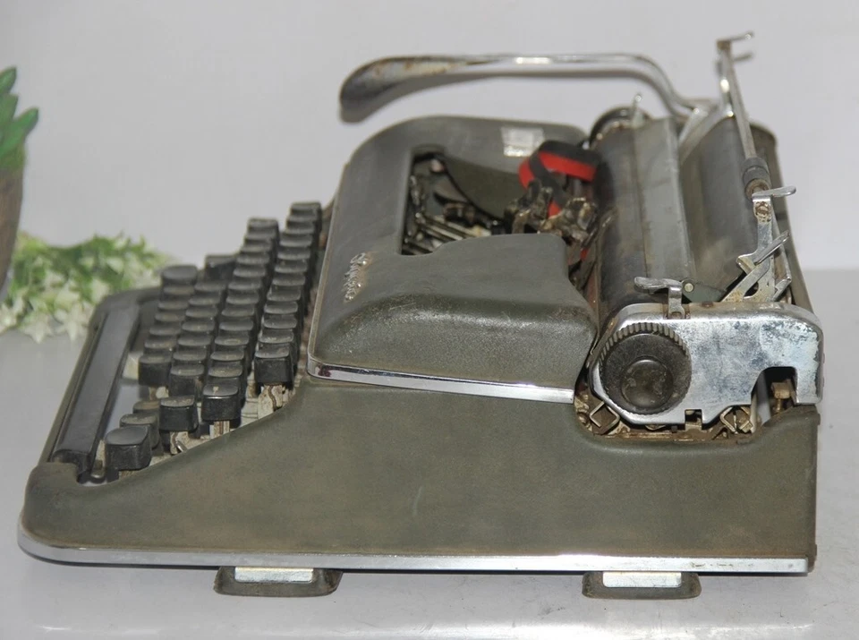 1941s Vintage Olympia Wereke-ag Machine à Écrire Avec Inkribbon, Allemagne 8611 - Photo 4/4