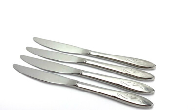 Oneidacraft Deluxe Ember Glow 4 Dinner Knives Flatware Silverware