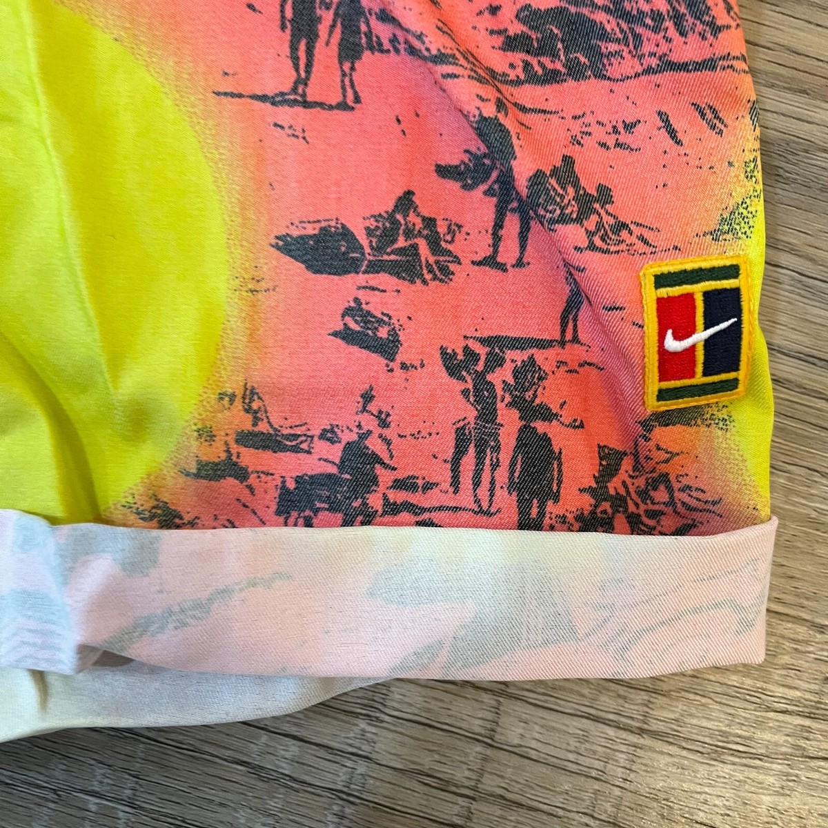 New Nike Dri-FIT Heritage 6