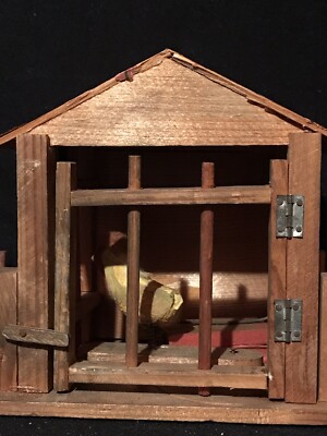 Antique Vintage Primitive Farm Chicken Coop Yard Putz