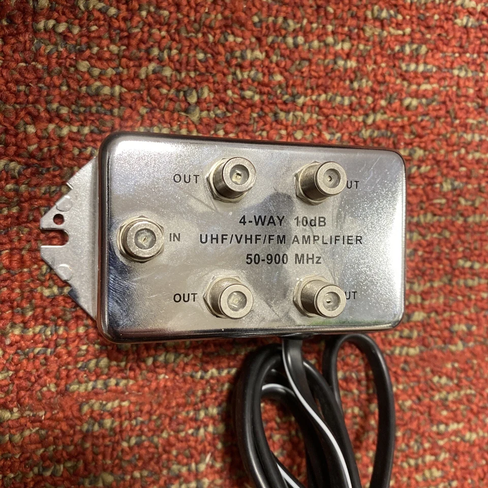 RCA ® VH140R 10 dB Video 4 Way Signal Amplifier - Image 2 of 3