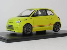 IXO Fiat Abarth 500E Green Met. 2024 1/18 MCG18498