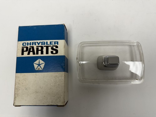 1967 Plymouth Barracuda Parking Lamp Clear Lens 2808995 NOS - Picture 2 of 9
