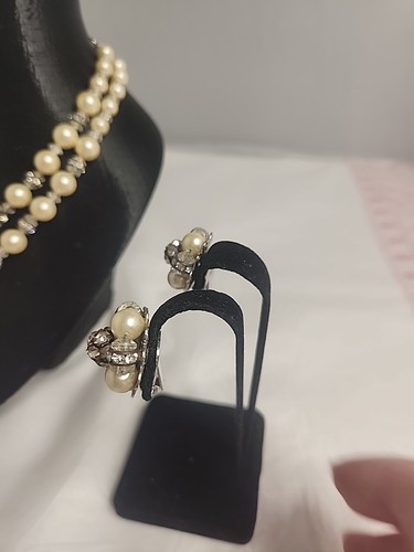 Vintage Faux Pearl And Rhinestone Necklace & Clip On Earring Set - Picture 13 of 20