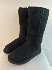 UGG Boots Classic Tall Black 5815 Size 9 EUC