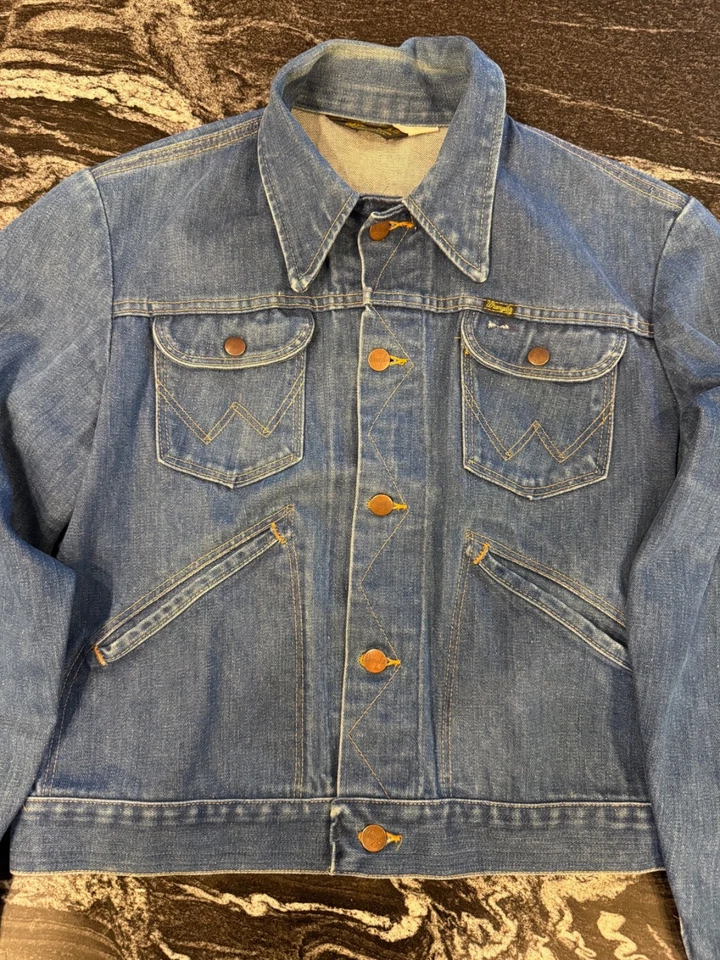 🇺🇸Hecha en EE. UU. Chaqueta Denim Wrangler Etiqueta Negra Med/Lg Hollywood Brad Pitt Años 70 Foto 3 de 4