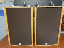 Pair Of PEAVEY SANCTUARY SERIES SSE 15 MADE IN USA 2 WAY 500w RMS- READ!!!!!