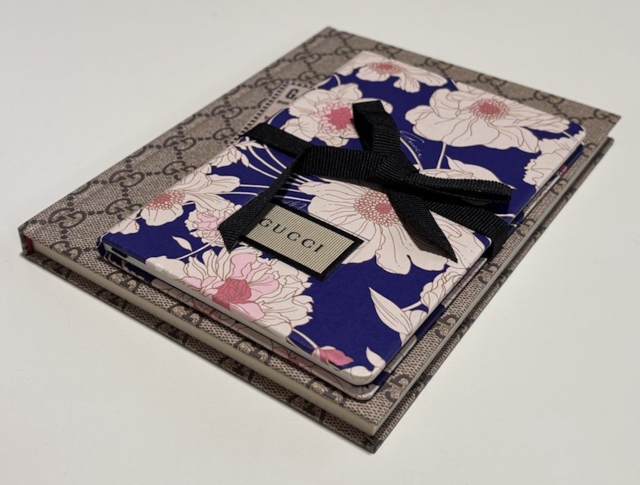 GUCCI Novelty Notebook Set of 2 Opening Commemorative and A gift