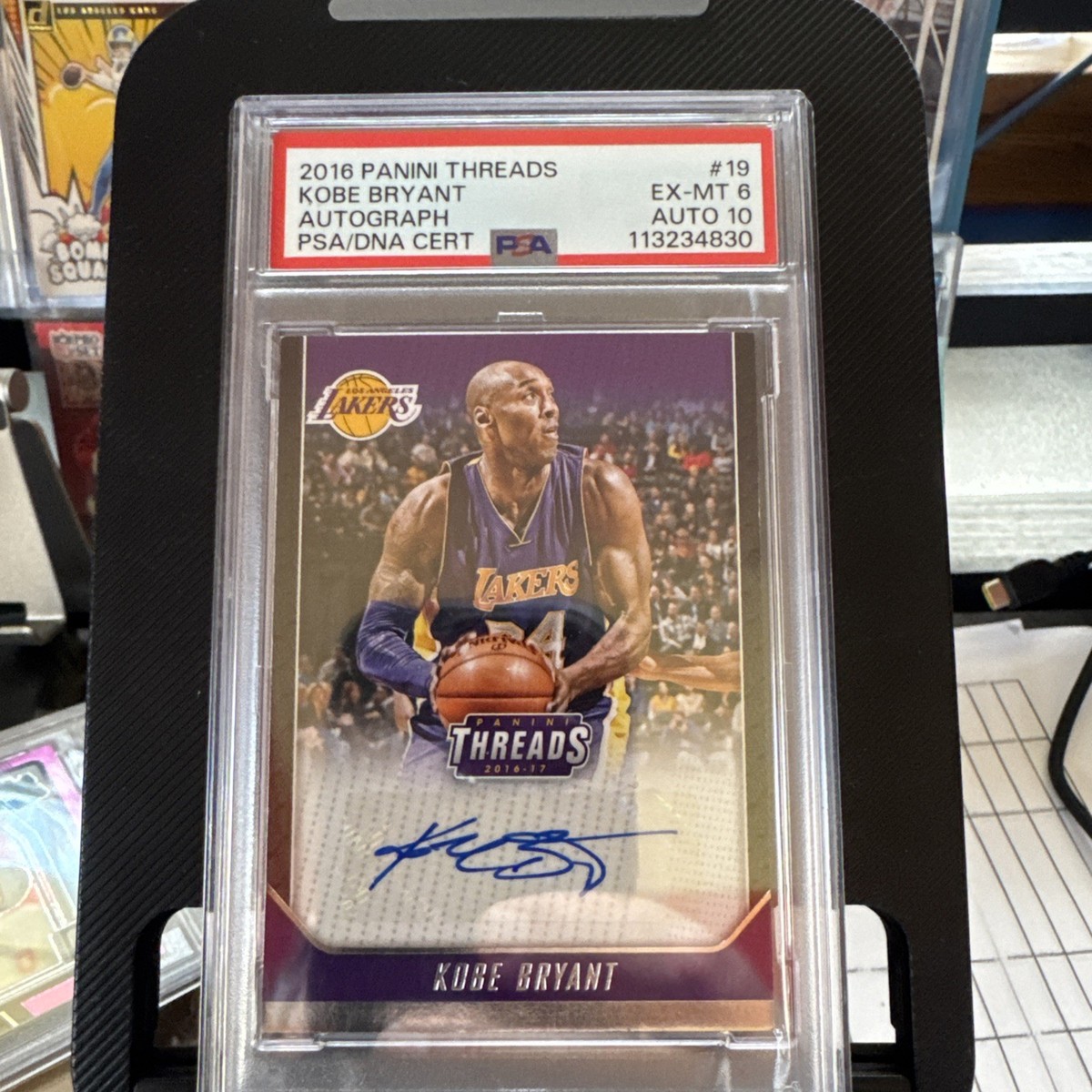 2016-17 Panini Threads - Autographs Kobe Bryant #19 (AU) for sale