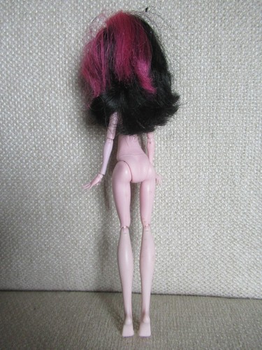 Bambola Monster High Draculaura Roadster 2012 venduta senza vestiti - Foto 5 di 8